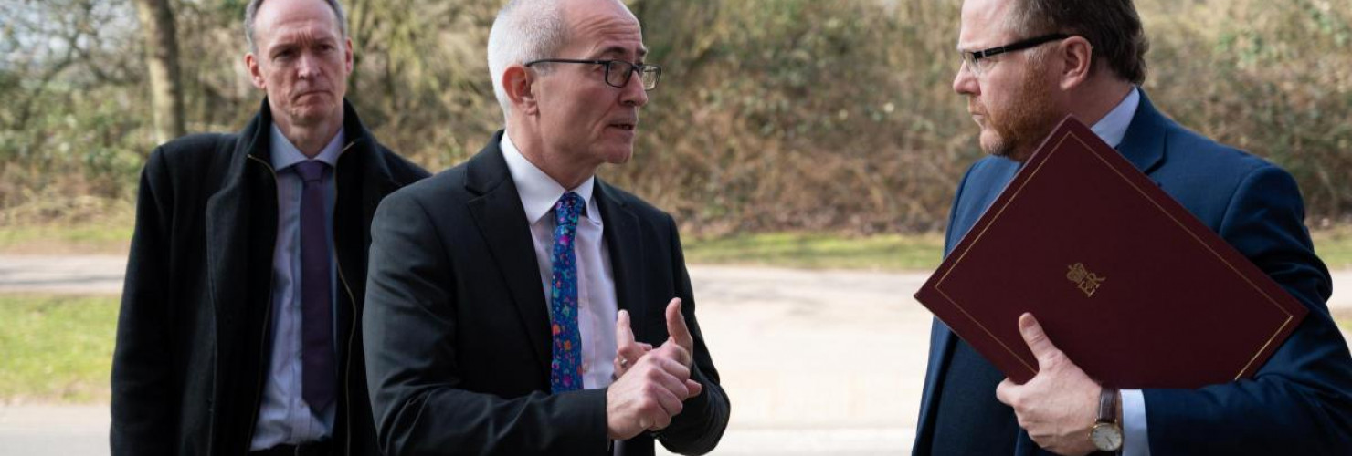 Science Minister visits University of York 4